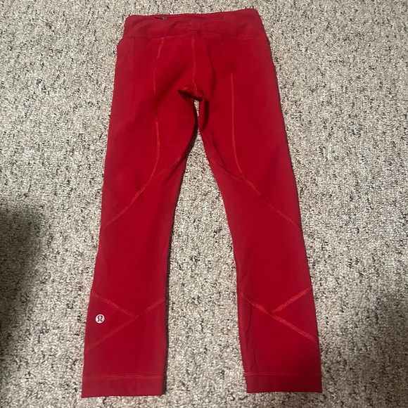 Lululemon Pace Rival Crop *22" Dark Red Size 2 - Picture 2 of 4